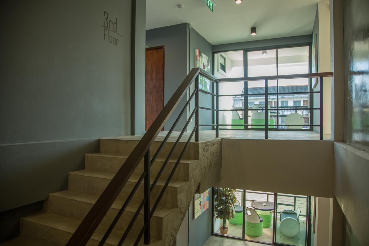 Give Me 5 Hostel Chiang Mai Exterior photo